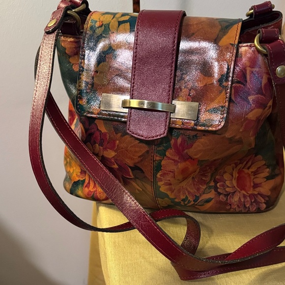 Patricia Nash Handbags - Patricia Nash Floral Leather Crossbody Bag